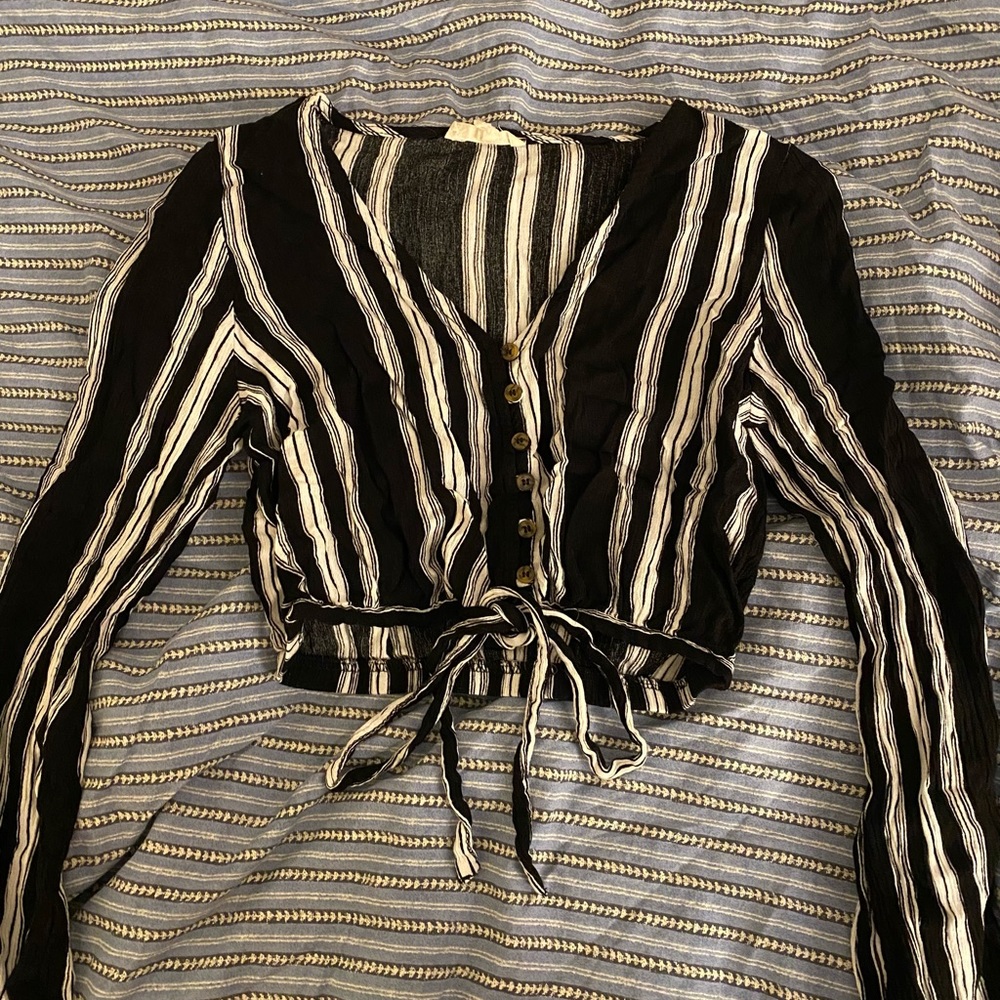 LA Hearts long sleeve top